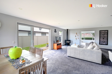 8 Roblyn Place Mosgielproperty carousel image